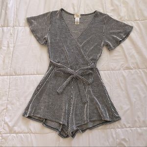 NWOT Adorable B&W Romper
